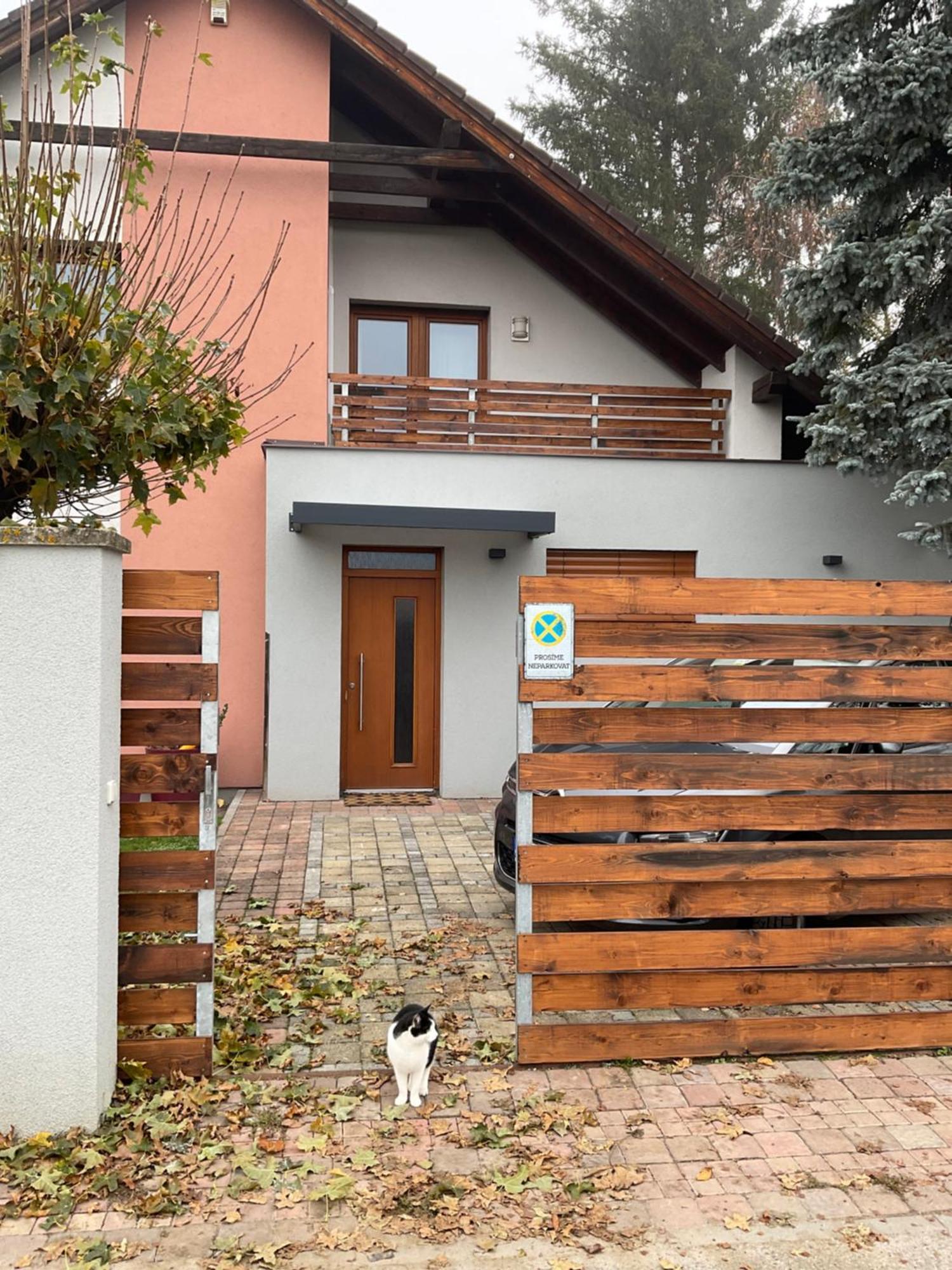 Apartman U Lesa Nové Jirny Exteriér fotografie